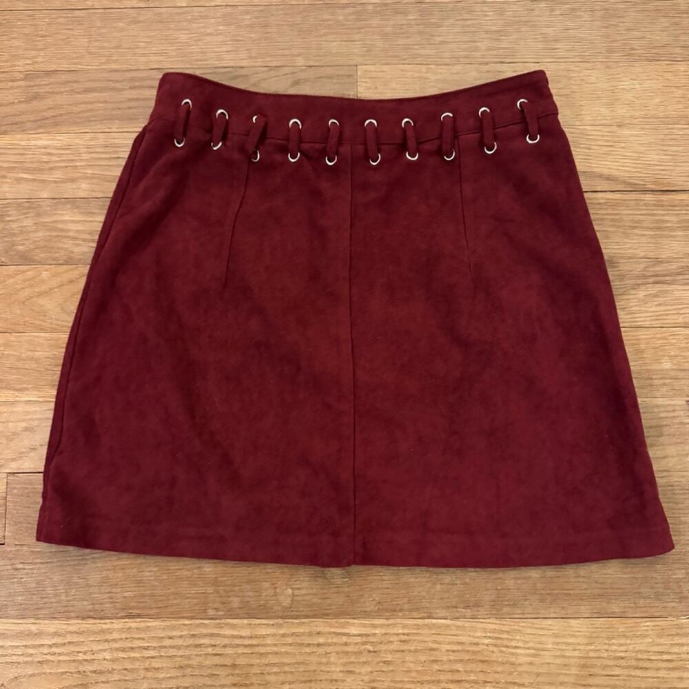 Indikah maroon laced eyelet waist a-line mini skirt size 8
b44